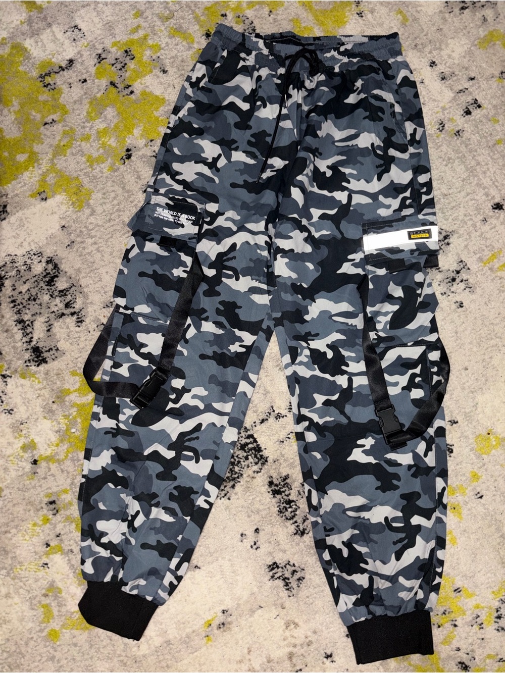 Men’s Camo Cargo Joggers - Gray/Black Camouflage